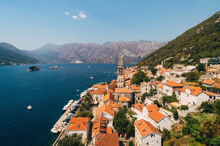 Perast Maritime History & Palazzo Walking Tour